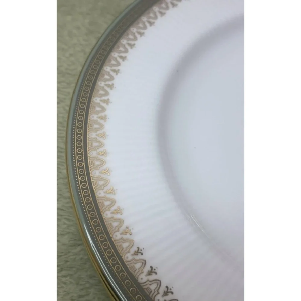 Set of 4 Paragon Kensington Fine Bone China Salad Plates 8 in